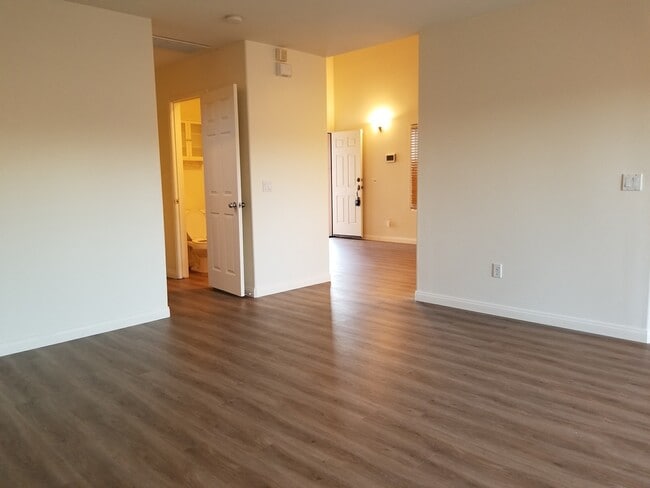 Living and Family Room - 13746 Gateway View Dr