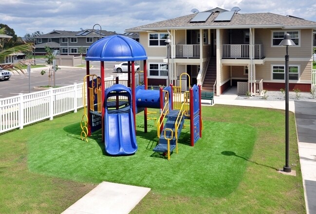 Photo - Villages of Moa'e Ku