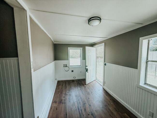 Photo - 15881 Kent Dr Casa