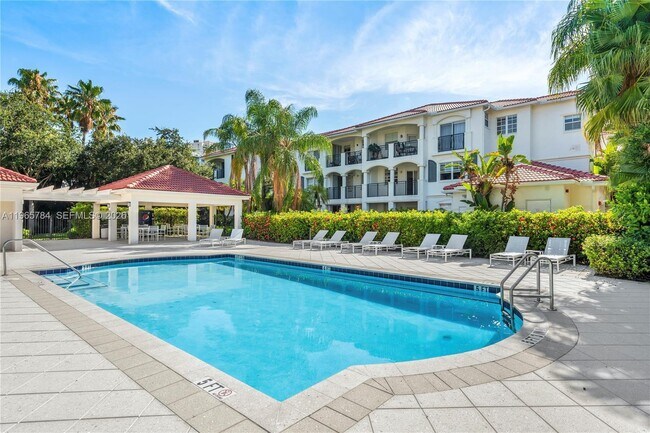 Building Photo - 3145 NE 184th St Unit 5305