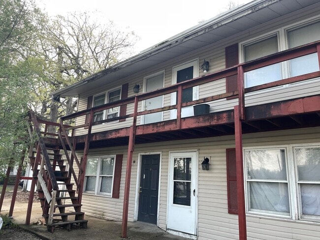 Building Photo - 504-3 Woodbury-