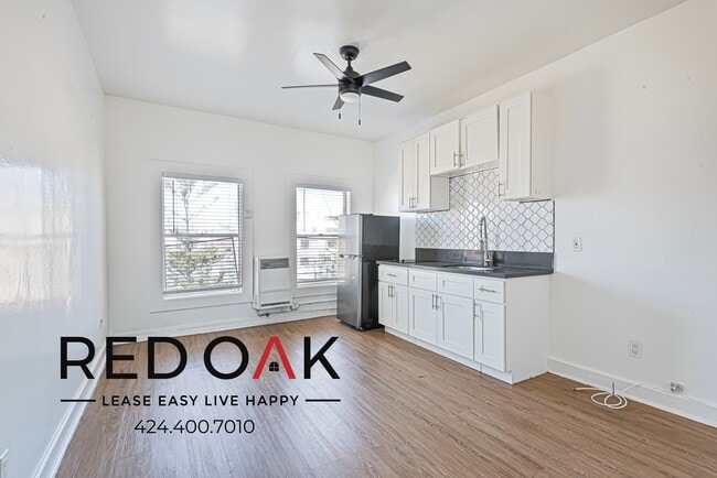Building Photo - 744 Beacon Ave Unit 512 Rental