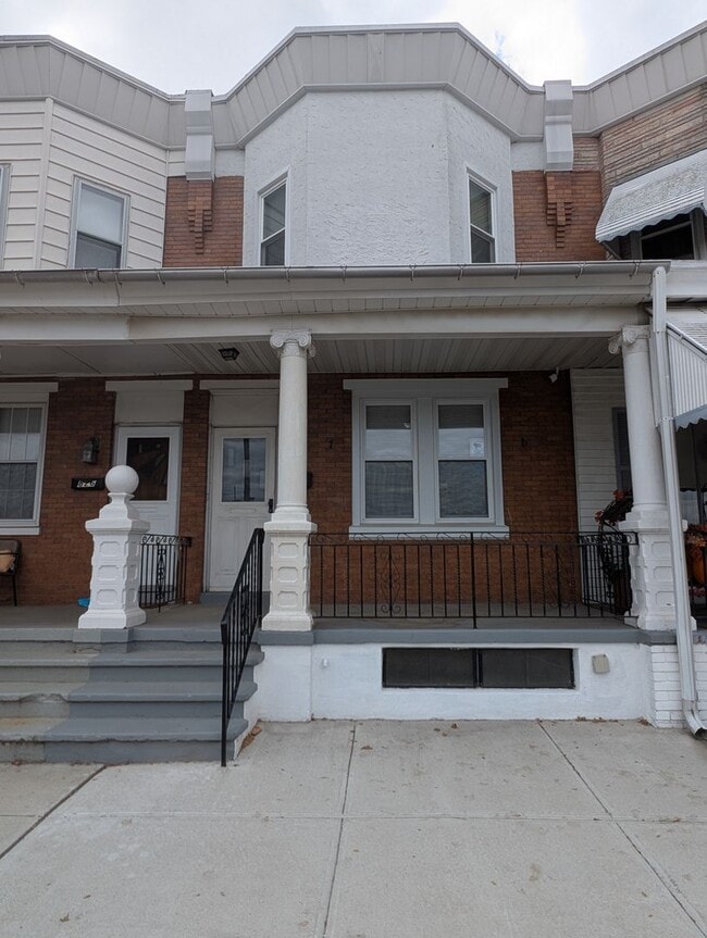 Building Photo - Charming updated 3 bedroom 1 bath Home in ...