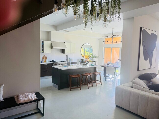 2216 Main St Unit 206