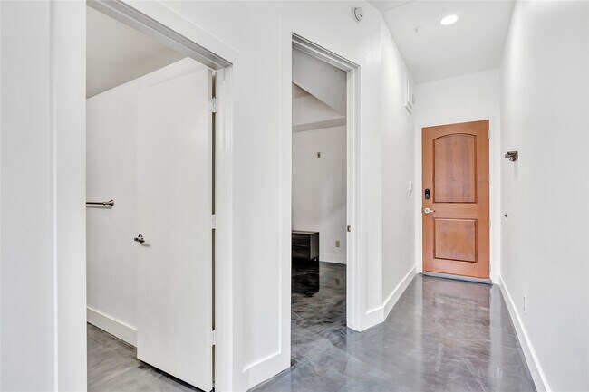 Photo - 2323 Polk St Unit 305