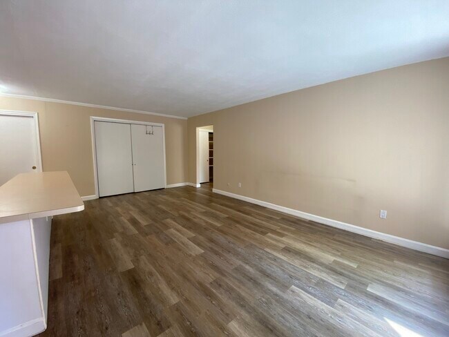 Photo - 123 Sewall Ave Unit 1A