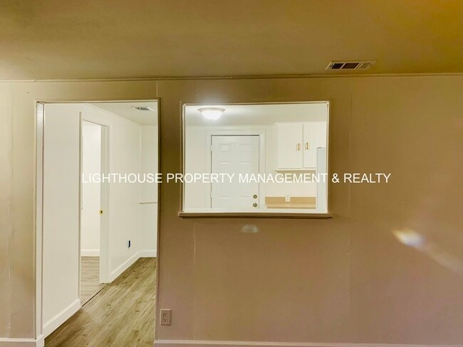 Photo - Beautiful Allendale Home With Large Fenced Yard