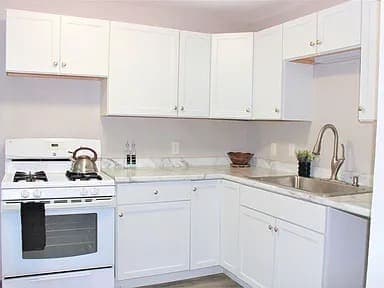 Photo - 1421 N Adams St