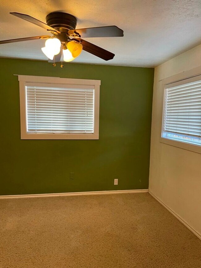 Super Cute Geothermal Home Rental House Rental in Klamath Falls, OR