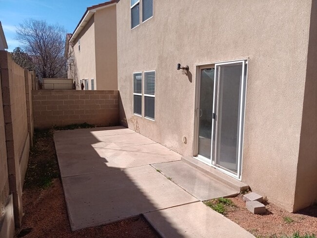 Photo - 3 Bedroom, 2.25 Bathroom Home! Schedule a Showing Today!