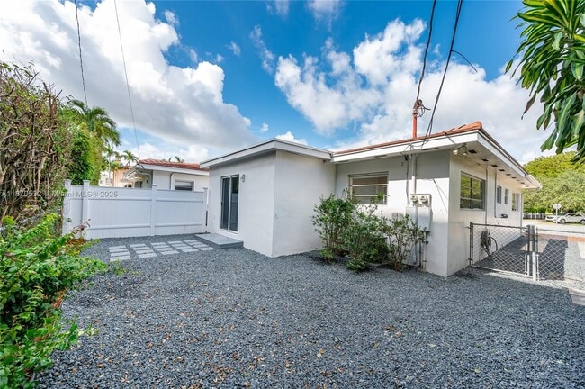 Photo - 3091 S Le Jeune Rd