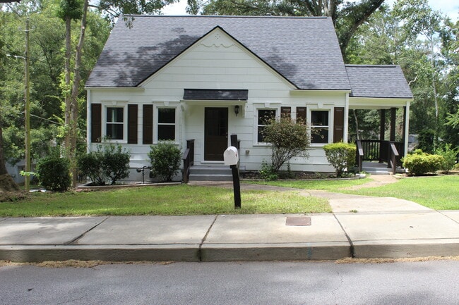 Building Photo - 2637 Semmes St Rental