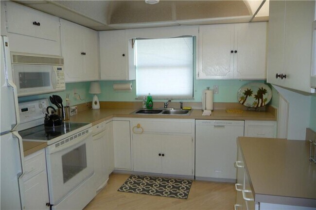 5300 Highway A1A  #406