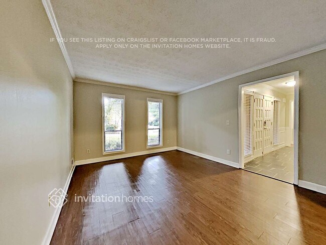 Photo - 310 Soft Pine Trail