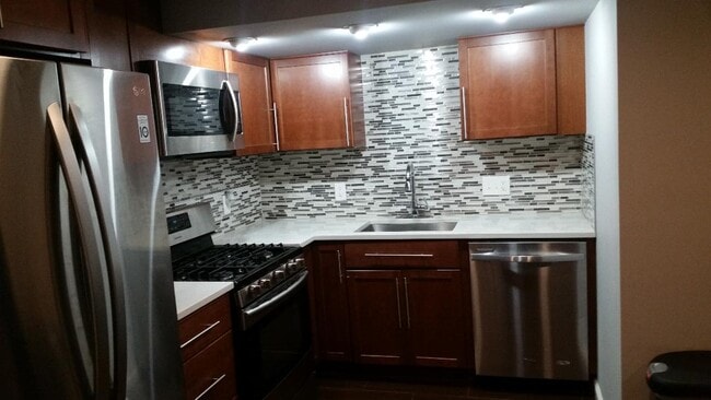 Photo - 84 Q St NW Unidad #B