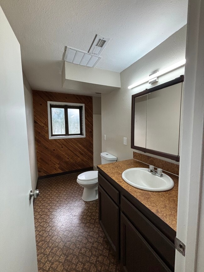 Photo - 201 SW 4th St Unit 2