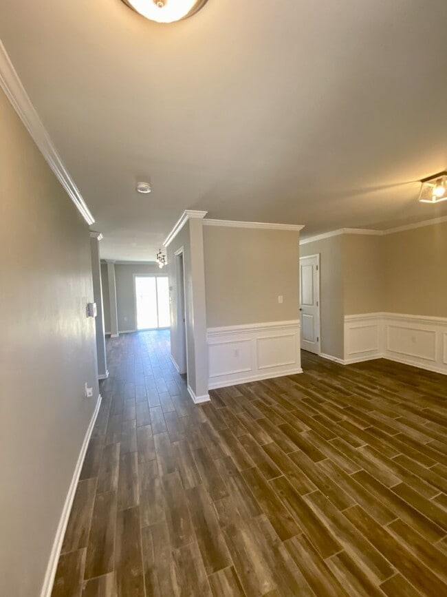 Photo - 1239 Farm Branch Dr SW