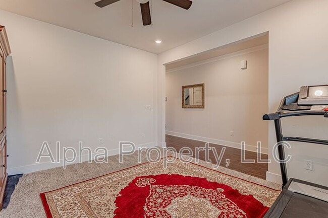Photo - 126 Pewter Cir
