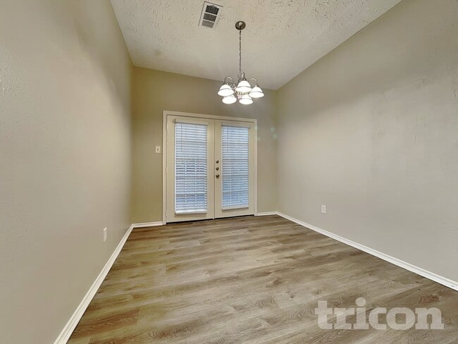 Photo - 15243 Bedford Glen Dr