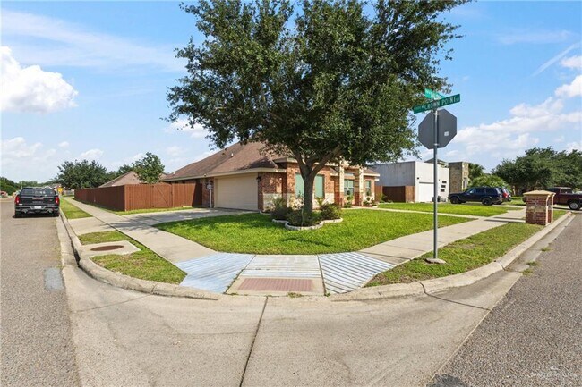 Photo - 20 Dalobo Blvd