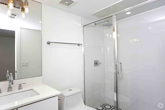 WALK-IN STANDING SHOWER