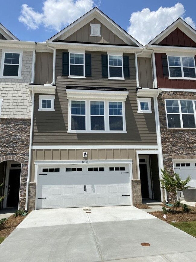 Building Photo - Coming Soon!!! Townhome in Ardrey North
