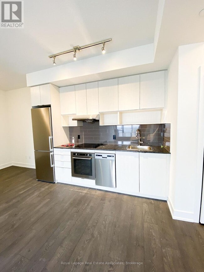 Photo - 7 Mabelle Ave Unit 3306