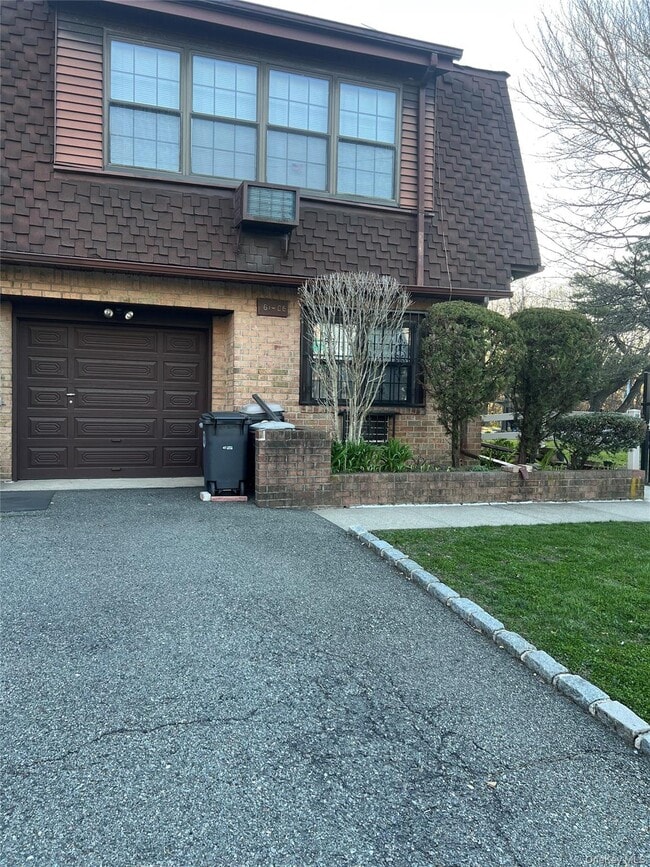 Building Photo - 61-06 233rd St Unit 15