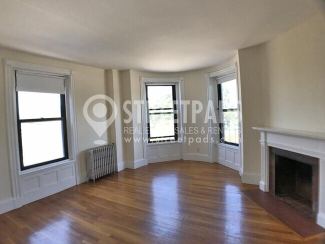 2 bedroom in Boston MA 02115 - 2 bedroom in Boston MA 02115 Condo