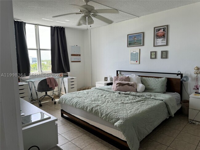 Photo - 3660 NE 166th St Unit 812