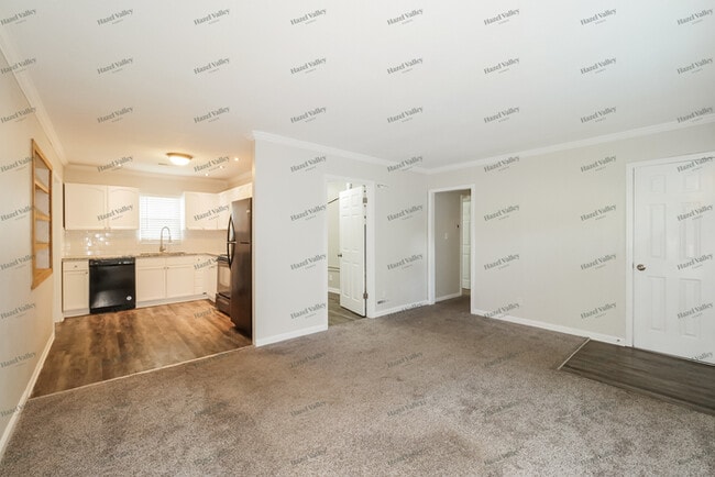 Photo - 5309 N Michigan Ave