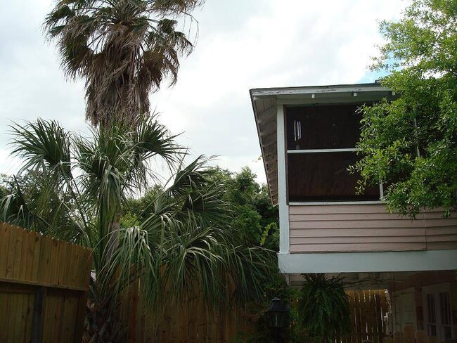 Photo - 1566 Dauphin St Unit Webb Carriage House