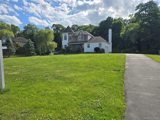 Photo - 27 Red Schoolhouse Rd
