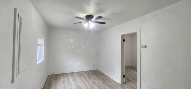 Photo - 511 Tyler St Unit A