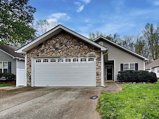 5700 Regent Village Drive - 5700 Regent Village Drive House