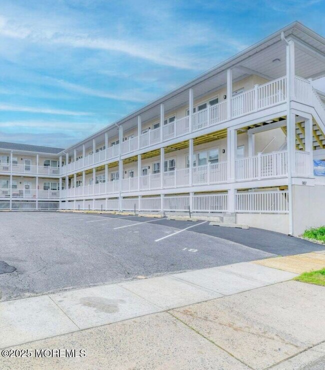 Photo - 109 McCabe Ave Unit 204