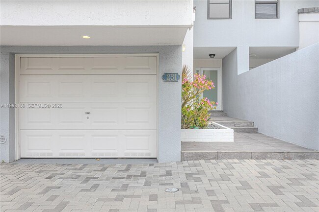 Photo - 231 Poinciana Island Dr