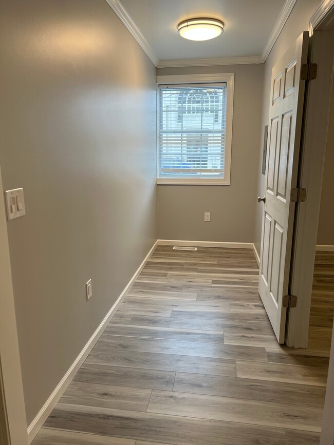 Photo - 324 Front St Unit D