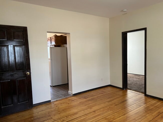 Photo - 743 N Eddy St