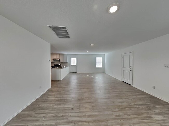 Photo - 5933 Antonio Pl