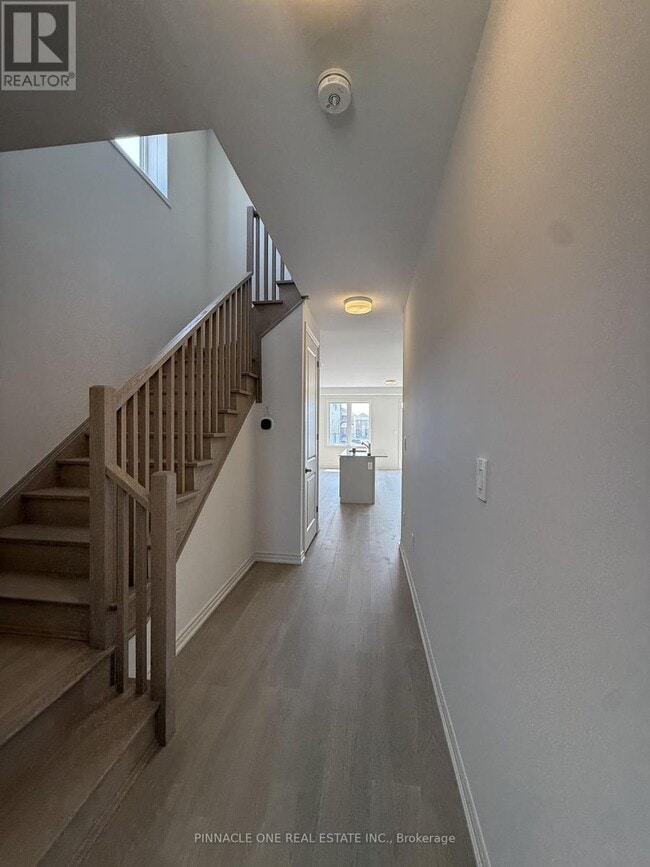 Photo - 214 Stinson Cres