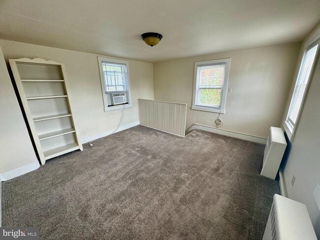 Building Photo - 125 S Bentz St