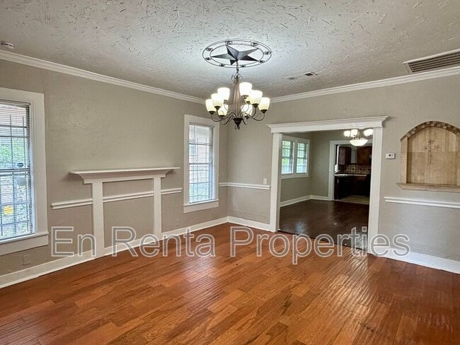 Photo - 1925 St Louis Ave