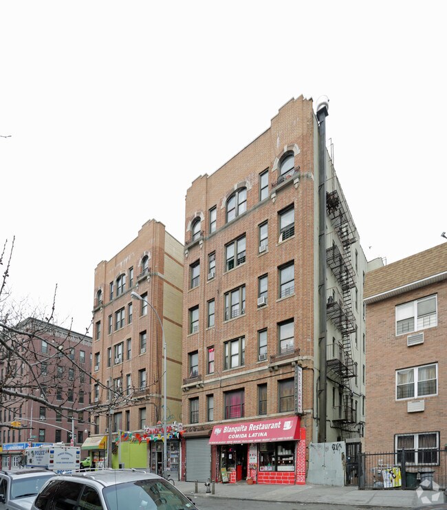 Photo - 237 E 194th St