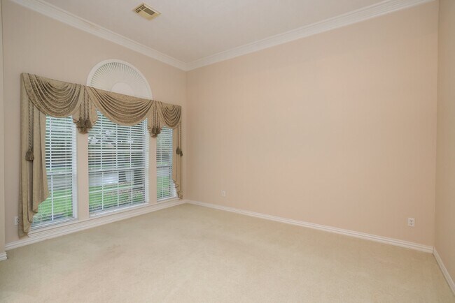 Photo - 17222 Leeside Dr