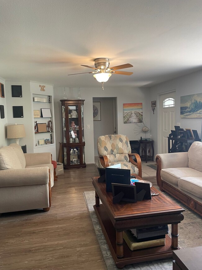 Photo - 3405 18th Ave W
