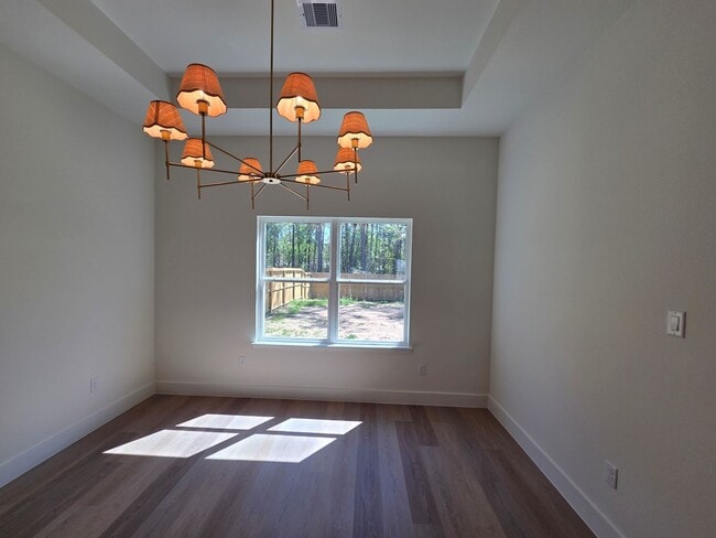 Photo - 16276 Jeet St