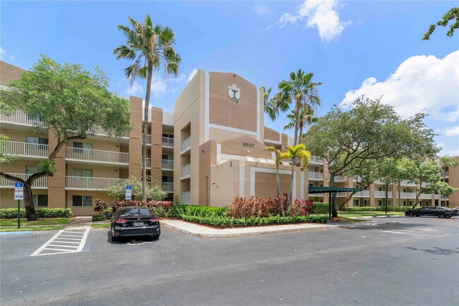 Building Photo - 9537 Weldon Cir Unit i309 Rental