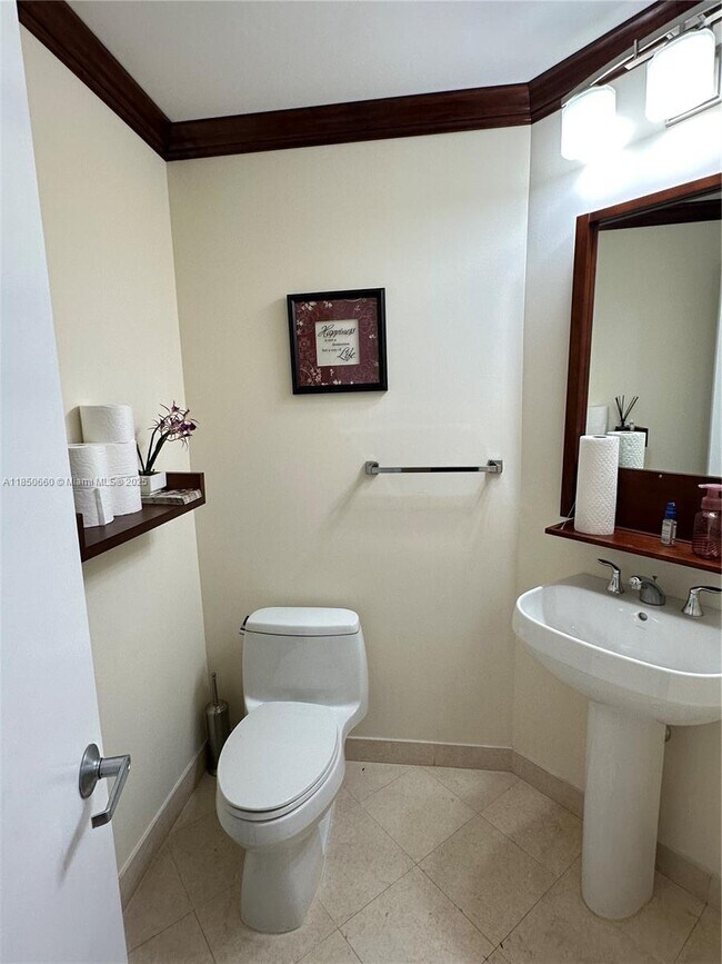 Photo - 1060 Brickell Ave Unit 3001