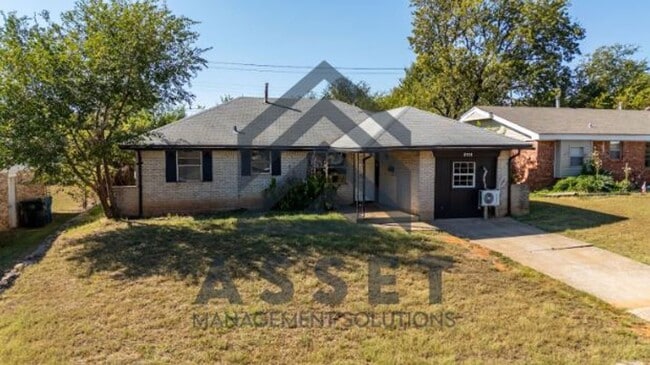 Photo - 4 bedroom 1 bathroom home in Midwest City!